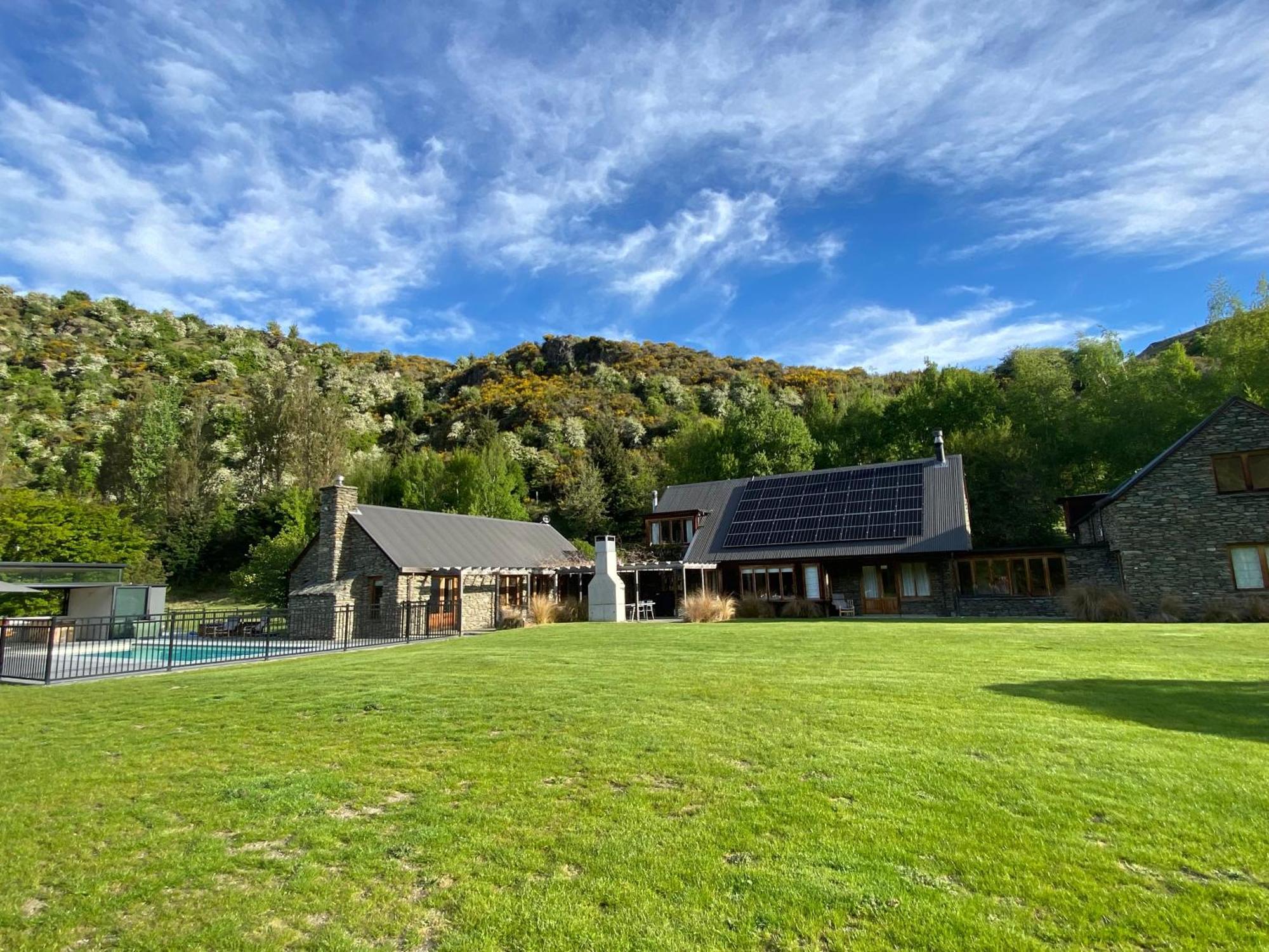 Wharenui Holiday Home By Majordomo Arrowtown Luaran gambar